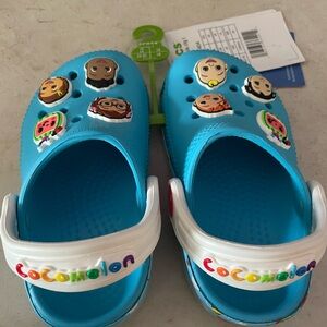 NWT Cocomelon Crocs - Toddler size 6